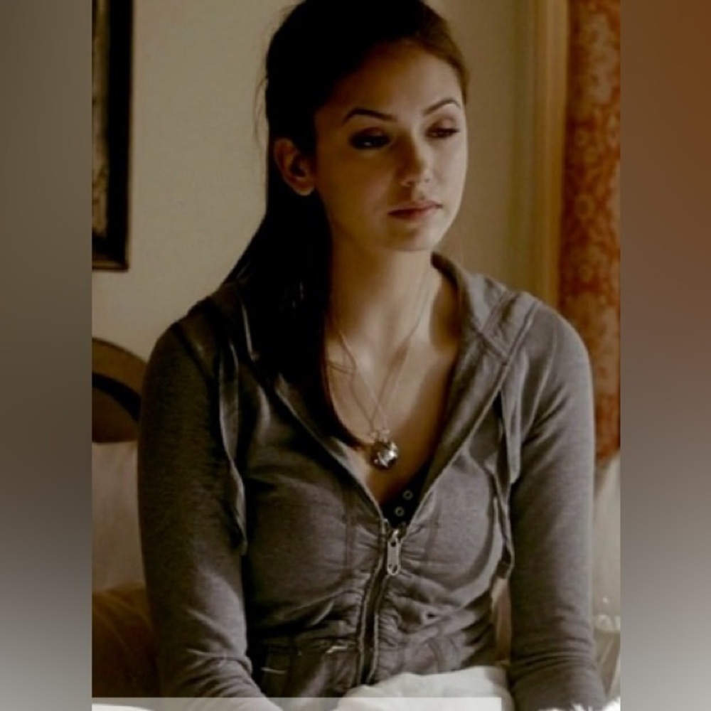 Elena Gilbert top